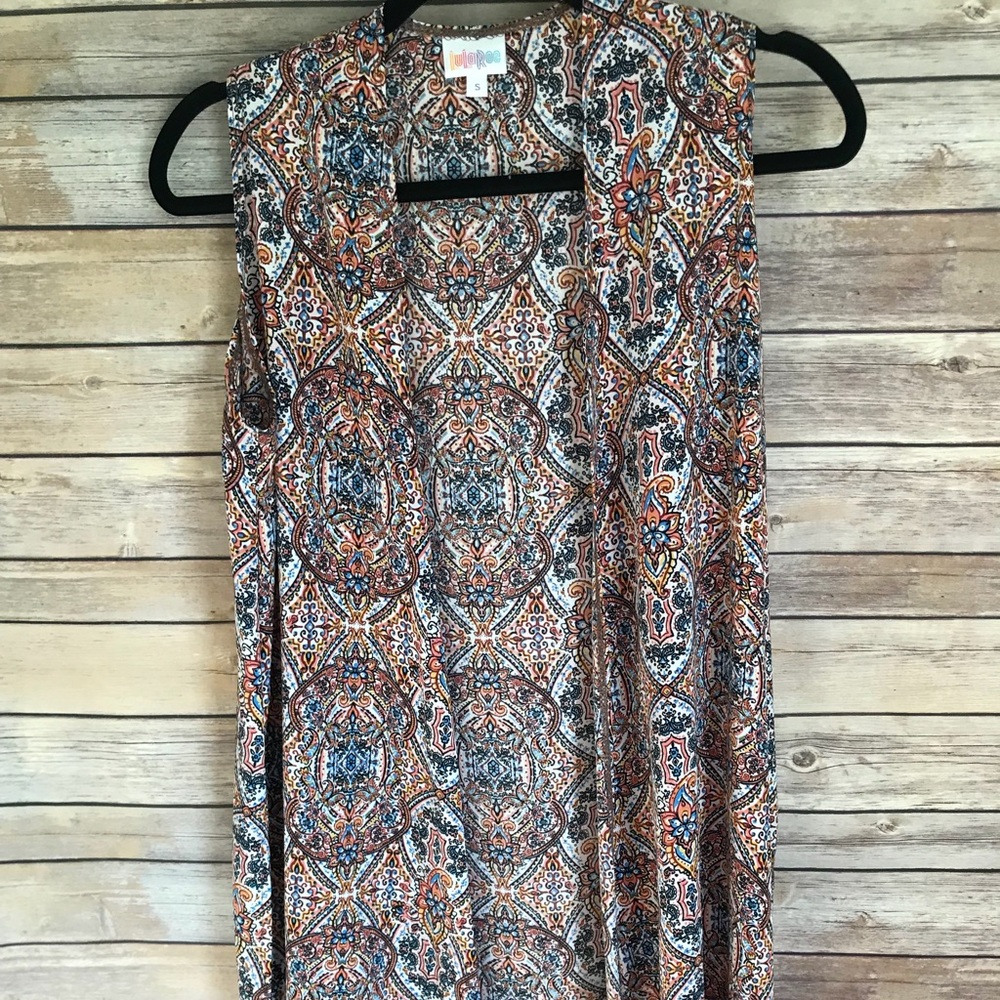 Small LuLaRoe Joy vest